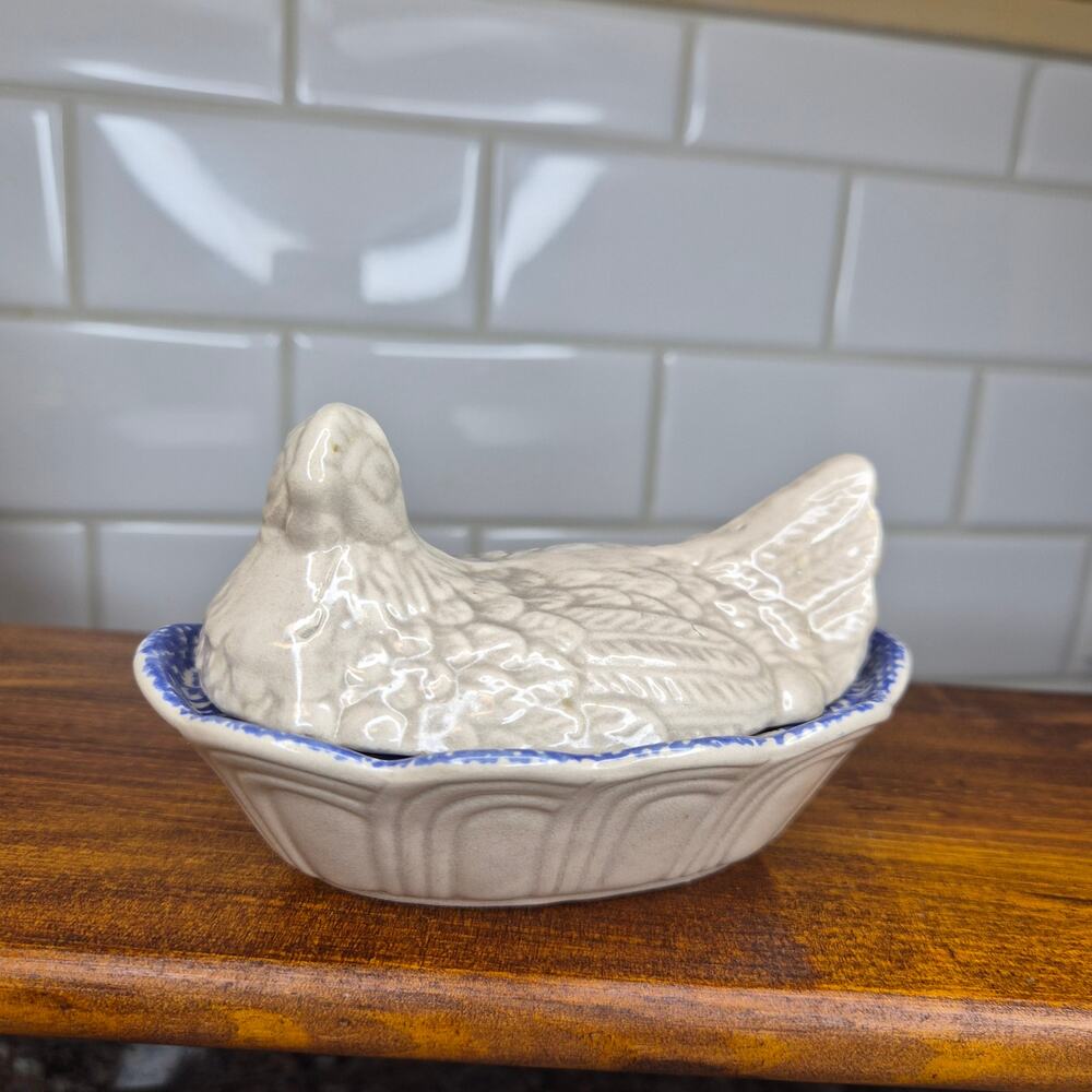 Vintage Mini Hen on Nest Trinket Dish – Blue Spongeware Chicken Farmhouse Decor